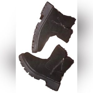 NEW Size 9 womens black comfy fur winter boots